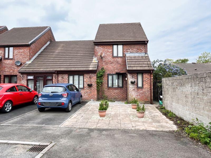 Main image of property: Eaglesbush Close, Neath, SA11 2AL 