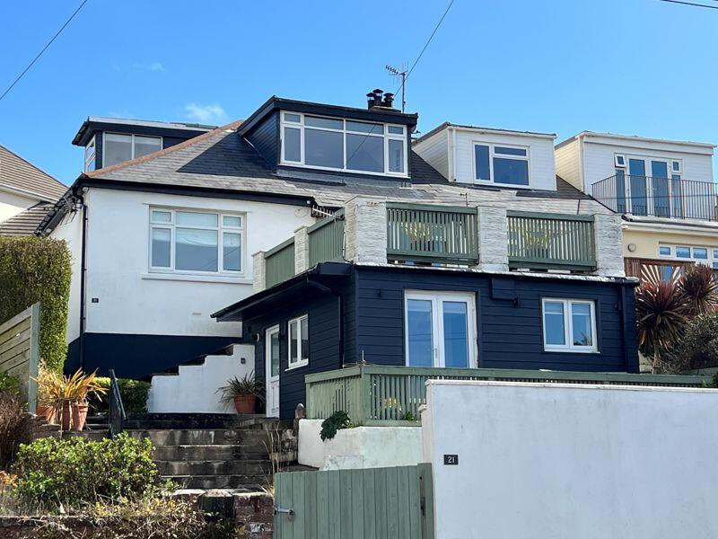 4 bedroom semidetached bungalow for sale in 21 Main Road, Ogmore, The