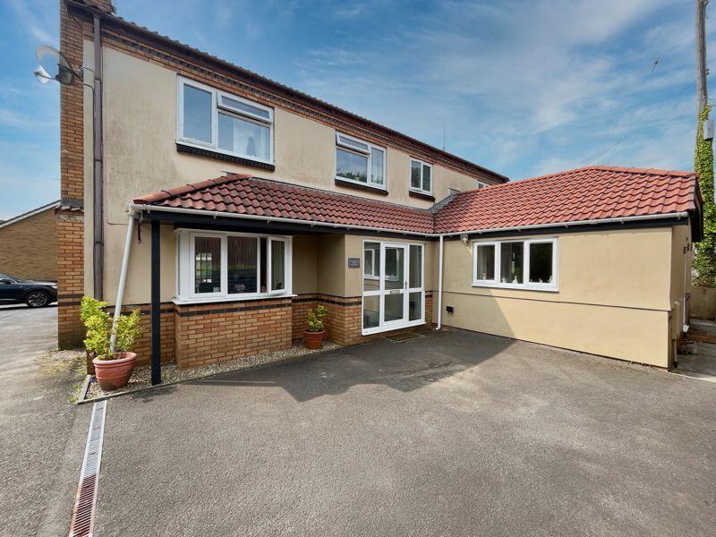 6 bedroom detached house for sale in Chapelwood House, Chapel Road