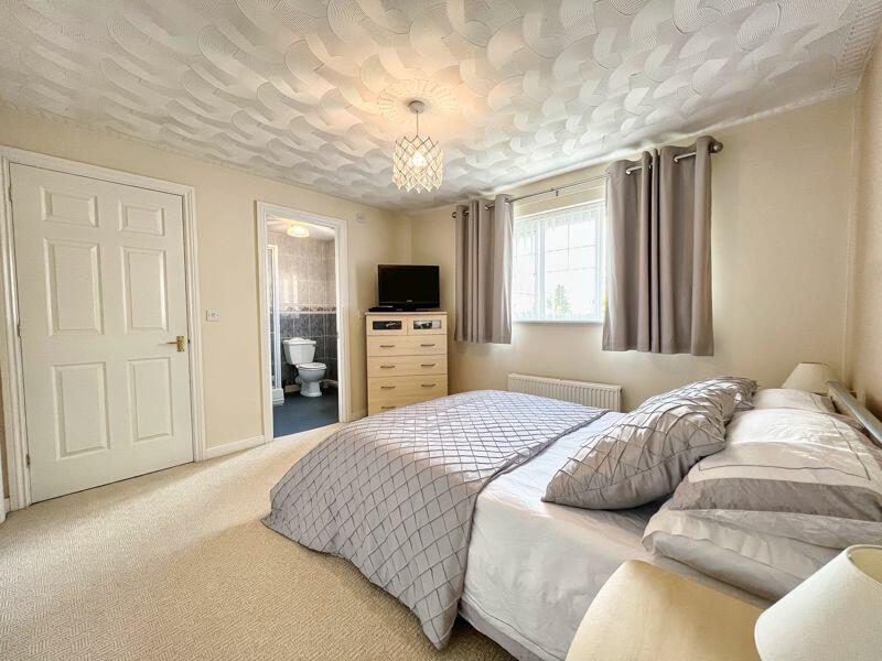 Additional property image - 33 Swyn Y Nant, Tonyrefail, CF39 8FE