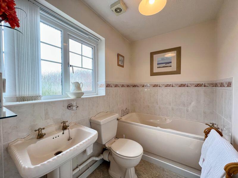 Additional property image - 33 Swyn Y Nant, Tonyrefail, CF39 8FE
