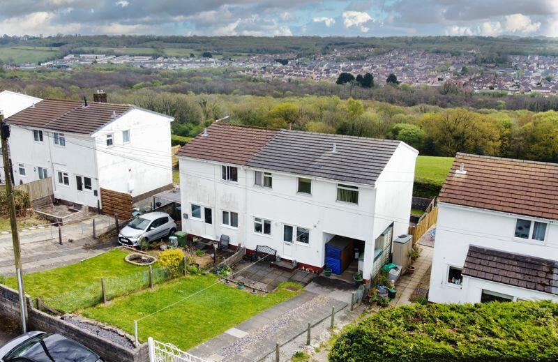 4 bedroom semidetached house for sale in 3 Meadow Rise, Brynna, CF72