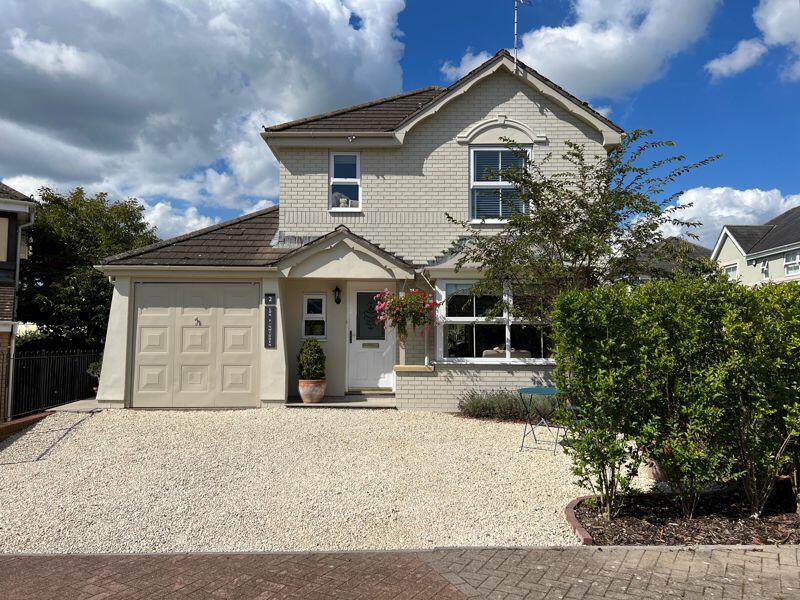4 bedroom detached house for sale in 2 Lon Pinwydden, Ystradowen, The