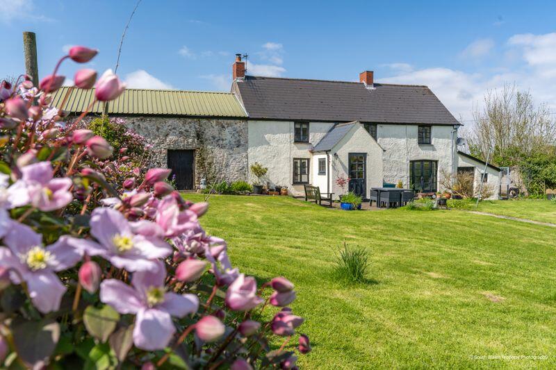 3 bedroom detached house for sale in Ysgubor Goch Farm, St. Andrews
