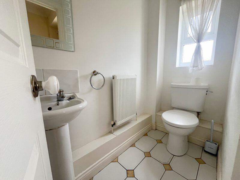 Additional property image - 2 Ffordd Y Dderwen, Ystradowen, CF71 7SG