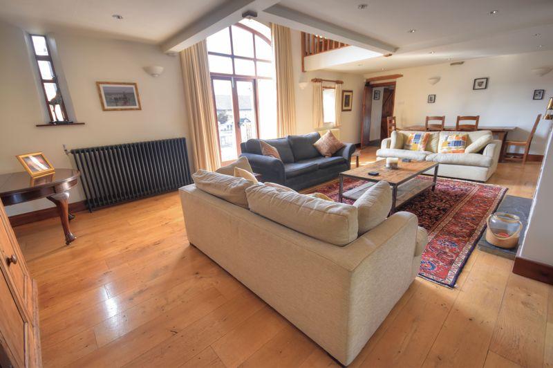 4 bedroom detached house for sale in Pengelli, Pendoylan Road