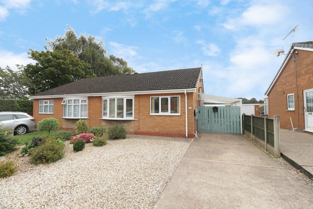 2 bedroom semidetached bungalow for sale in Oakleigh, Bottesford