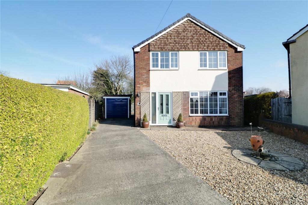 Main image of property: Hillsmere Grove, Winterton, Scunthorpe, DN15
