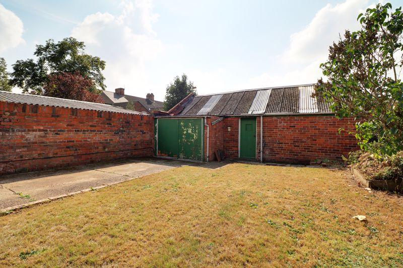 4 bedroom detached house for sale in Normanby Road, Scunthorpe, DN15