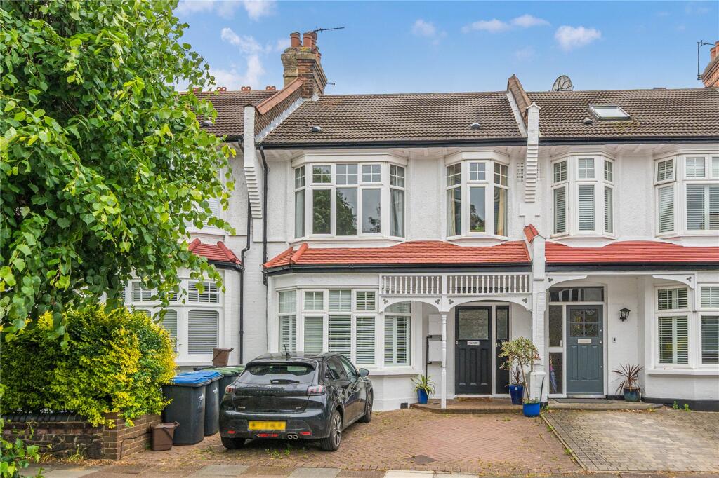 Main image of property: Caversham Avenue, Palmers Green, London, N13