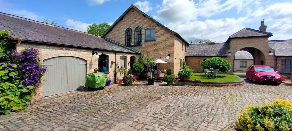 Main image of property: Hengoed, Oswestry, Shropshire, SY10