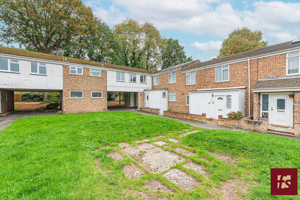 Main image of property: Holbeck, Bracknell, Berkshire, RG12 8XE