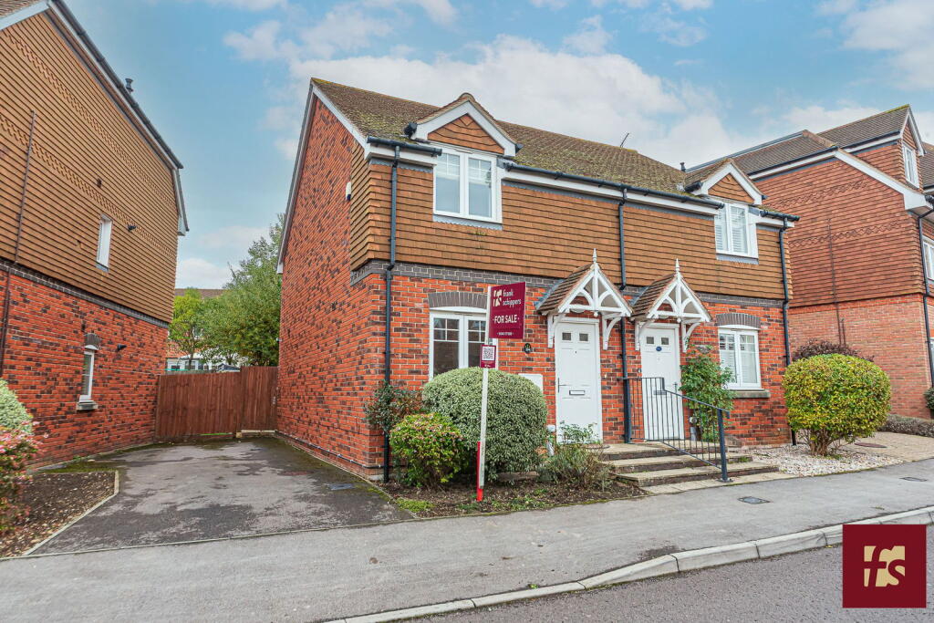 Main image of property: Carina Drive, Wokingham, RG40 1EF