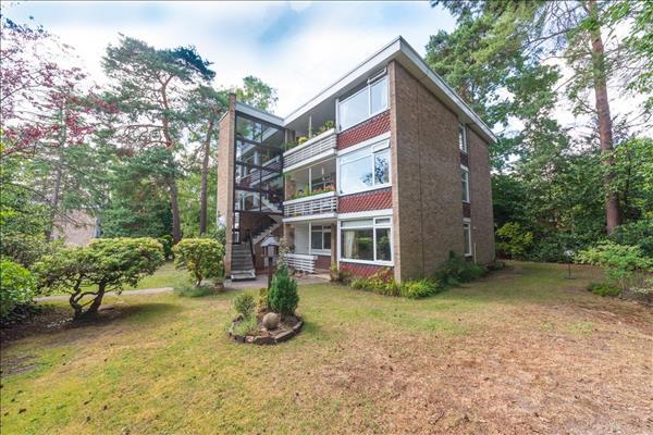Main image of property: Linkway, Crowthorne, RG45 6EU