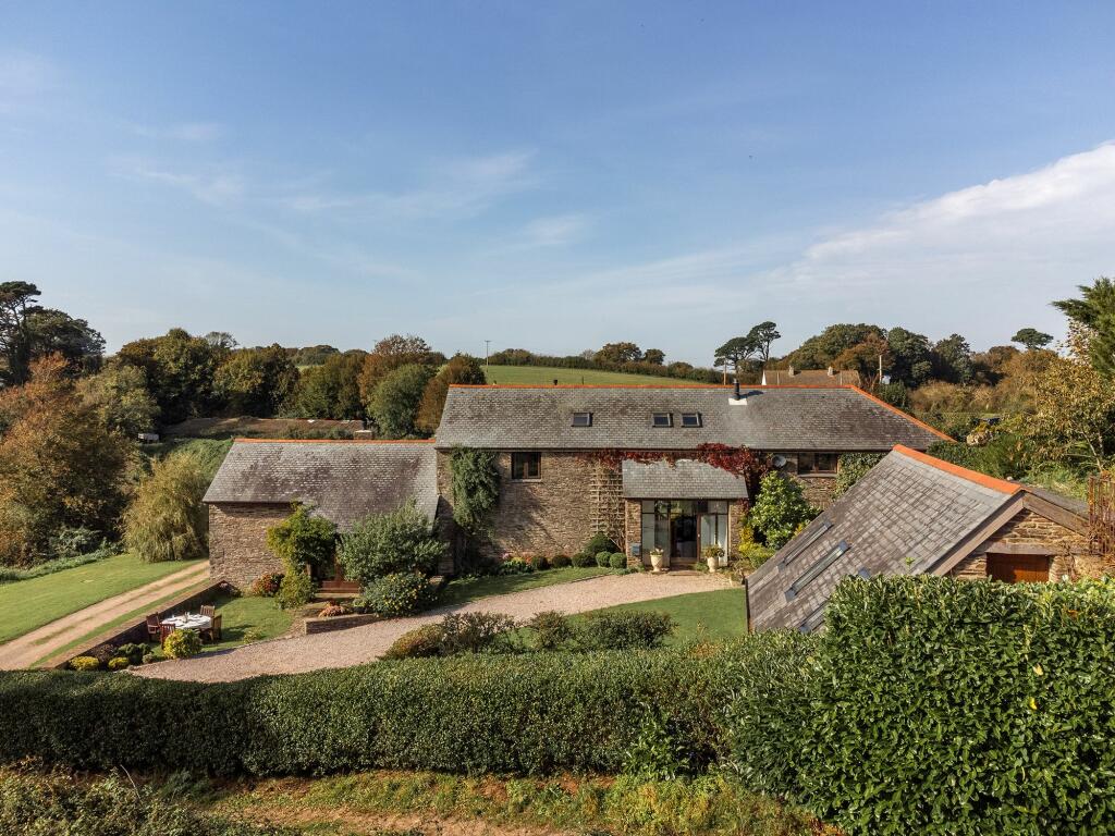 6 bedroom barn conversion for sale in Higher Greenway Barn, Maypool
