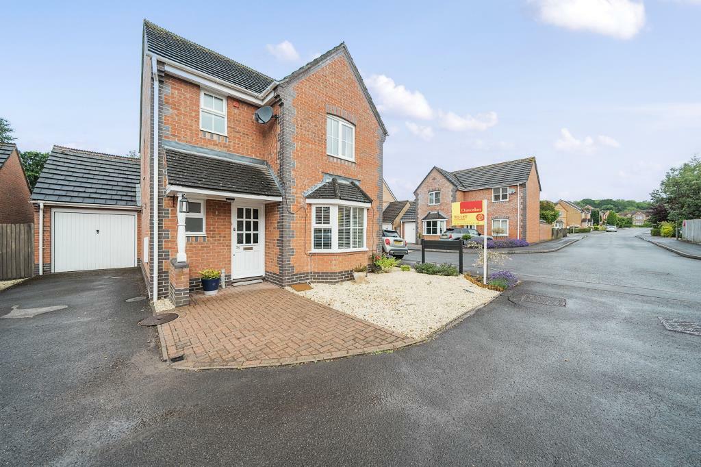3 bedroom detached house for rent in Dunston Park, Thatcham, RG18