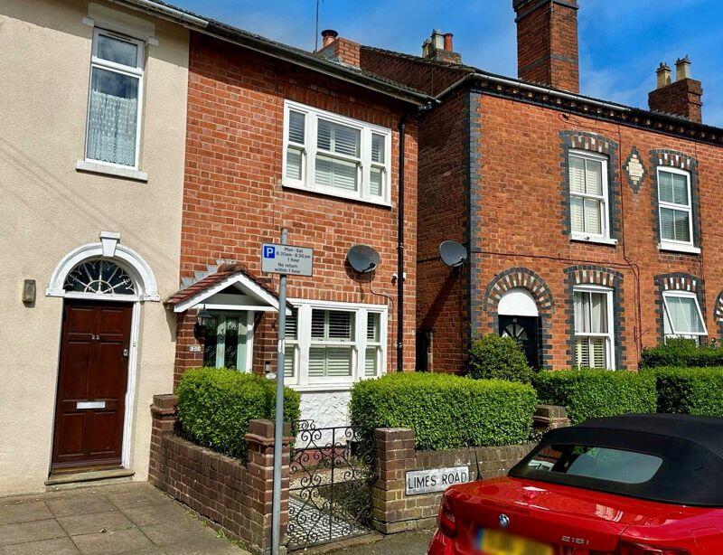 2 bedroom semidetached house for sale in Limes Road, Tettenhall