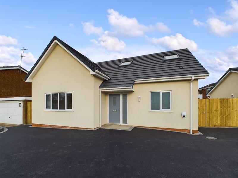Main image of property: Woodcote Road, Tettenhall, WV6 
