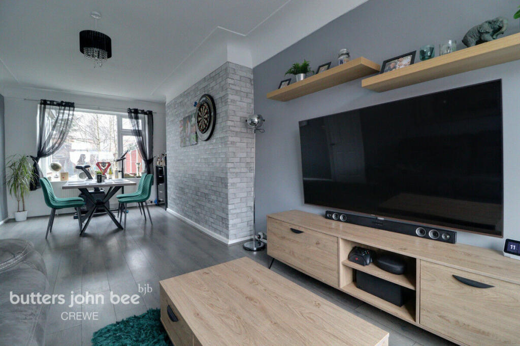 3 bedroom semidetached house for sale in Newfield Drive, Crewe, CW1