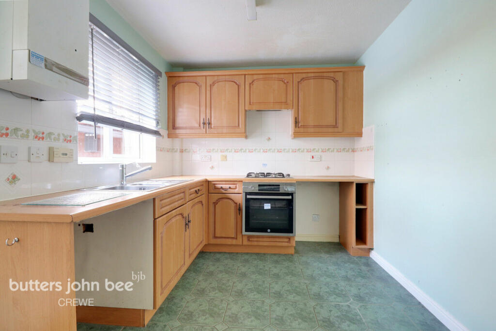 Additional property image - Barrie Grove, Crewe