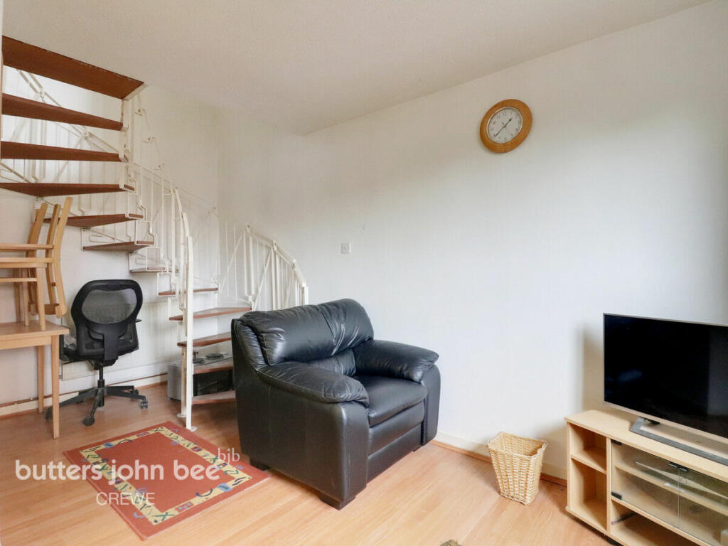 Additional property image - Queens Park Gardens, Crewe