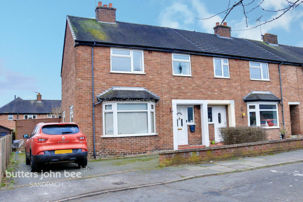 3 bedroom terraced house for sale in Third Avenue, Sandbach, CW11