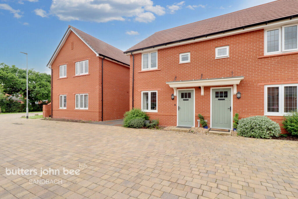 2 bedroom semidetached house for sale in Bluebell Road, Holmes Chapel, CW4