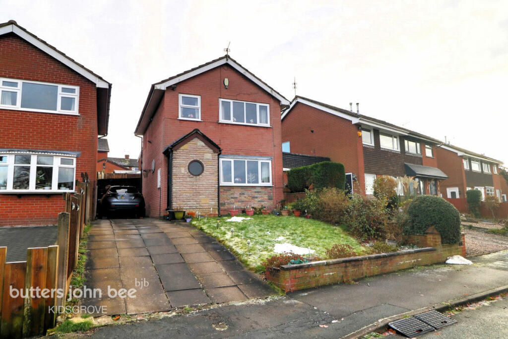 3 bedroom detached house for sale in Hillside Avenue, Kidsgrove, ST7