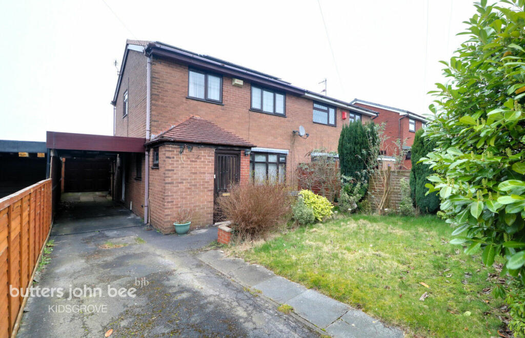 3 bedroom semidetached house for sale in Gloucester Road, Kidsgrove, ST7
