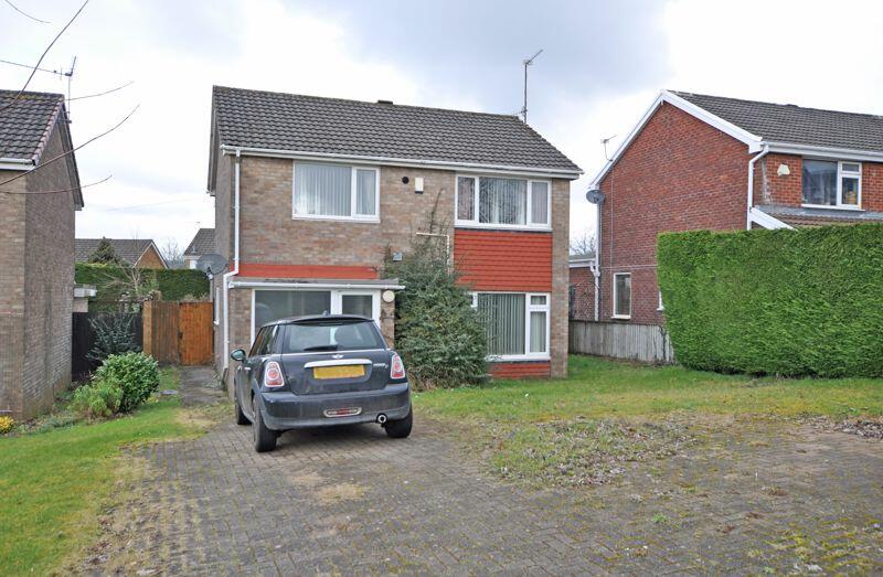4 bedroom detached house for sale in Extended Family House, Ruskin