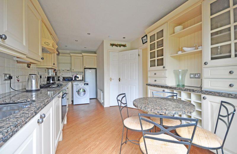 Additional property image - Family House, Mallards Reach, Marshfield