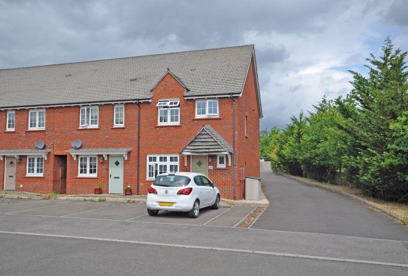 Main image of property: Stylish End-Terrace, Windsor Castle Road, Newport