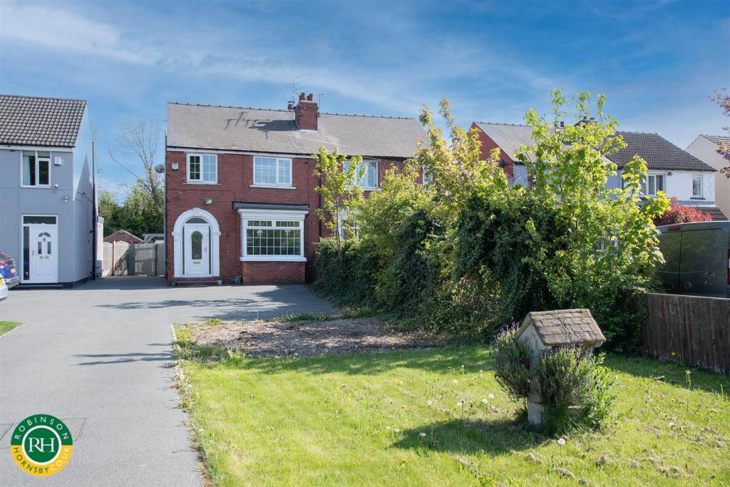 3 bedroom semidetached house for sale in Sprotbrough Road, Doncaster, DN5
