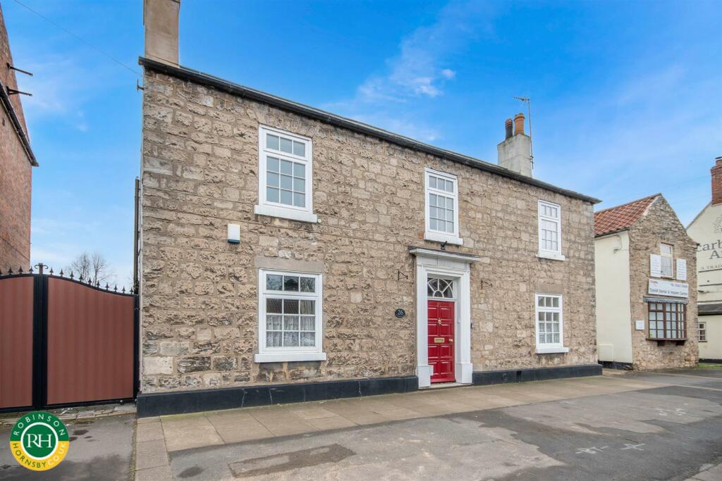 4 bedroom detached house for sale in Sunderland Street, Tickhill