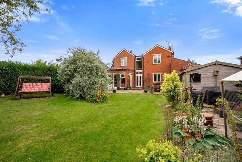 Additional property image - "Bowood", 453 Crewe Road, Wistaston