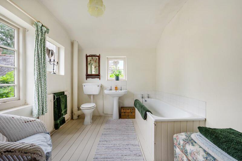 Additional property image - Hawk House, Nantwich Road, Wrenbury, Near Nantwich