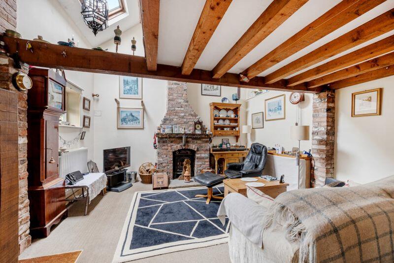 Additional property image - Hawk House, Nantwich Road, Wrenbury, Near Nantwich