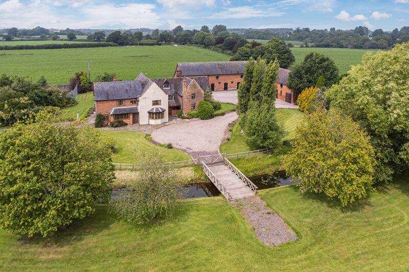 Main image of property: Pewit House, Pewit Lane, Hunsterson, Near Nantwich