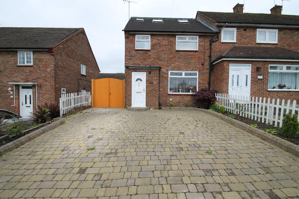 Main image of property: Willingale Road, Loughton, Essex, IG10