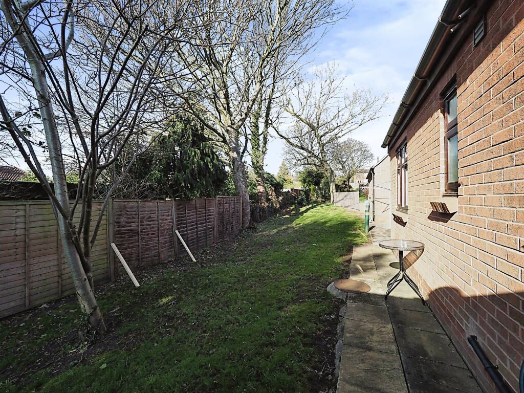2 bedroom semidetached bungalow for sale in Gascoigne Drive, Spondon, Derby, DE21