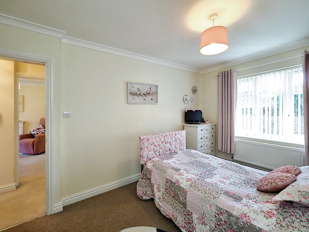 2 bedroom semidetached bungalow for sale in Gascoigne Drive, Spondon, Derby, DE21