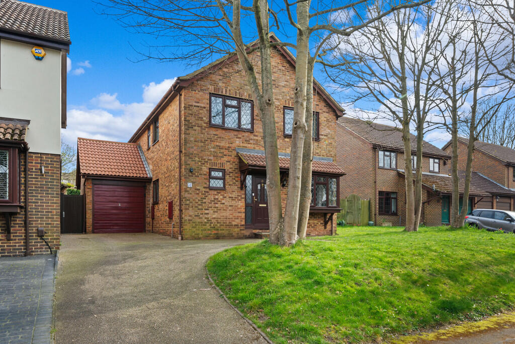 Main image of property: Oaklands Way, Wallington