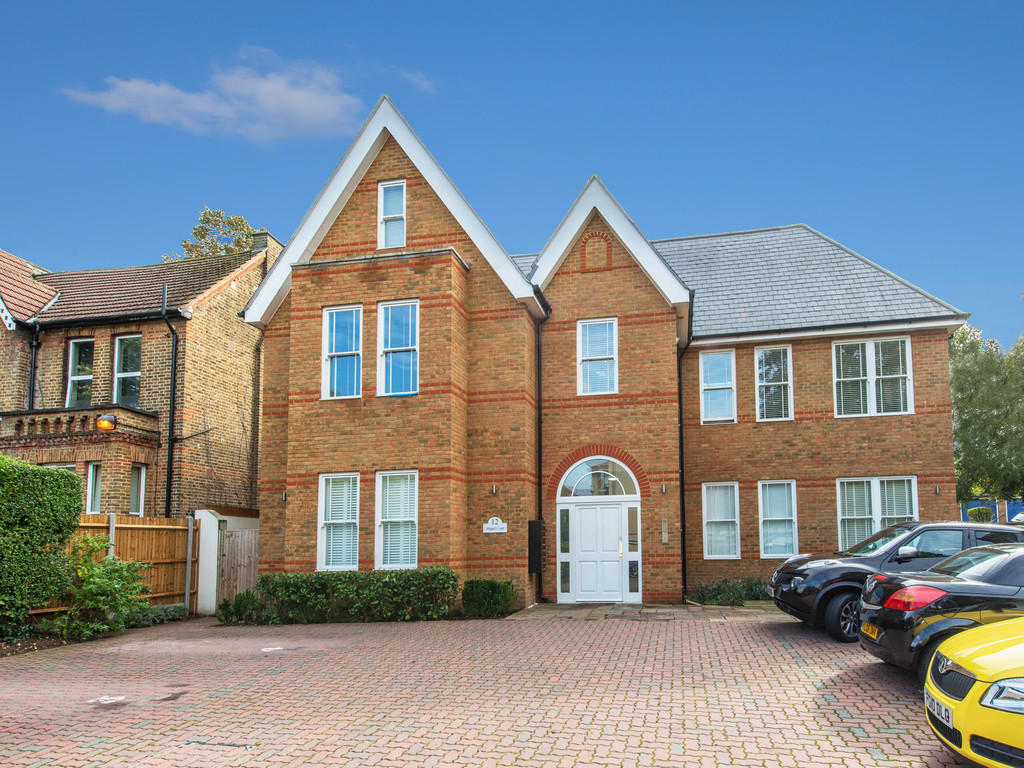2 bedroom apartment for sale in Maldon Road, Wallington, SM6