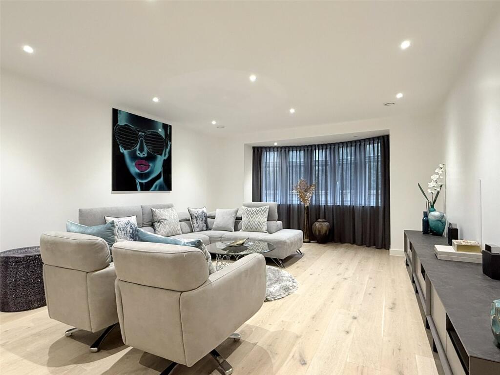 Additional property image - Georges Wood Road, Brookmans Park, AL9