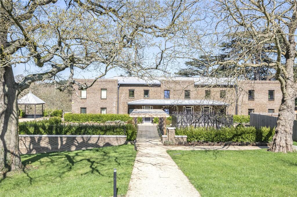 Main image of property: Daffodil Crescent, Barnet, EN4