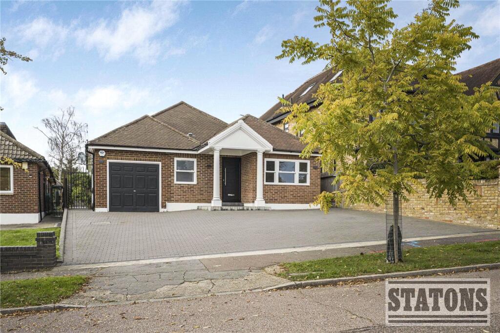 Main image of property: Newmans Way, Hadley Wood, Hertfordshire, EN4