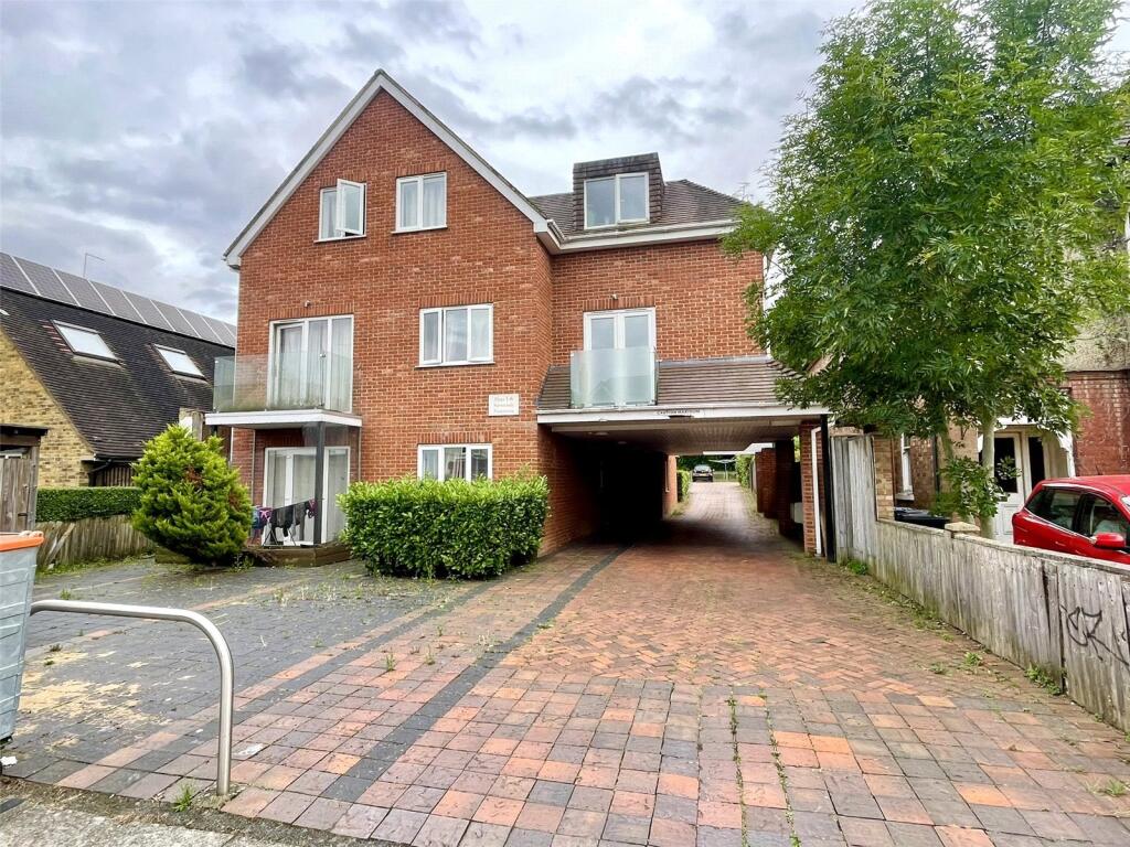 Main image of property: Leicester Road, New Barnet, Hertfordshire, EN5