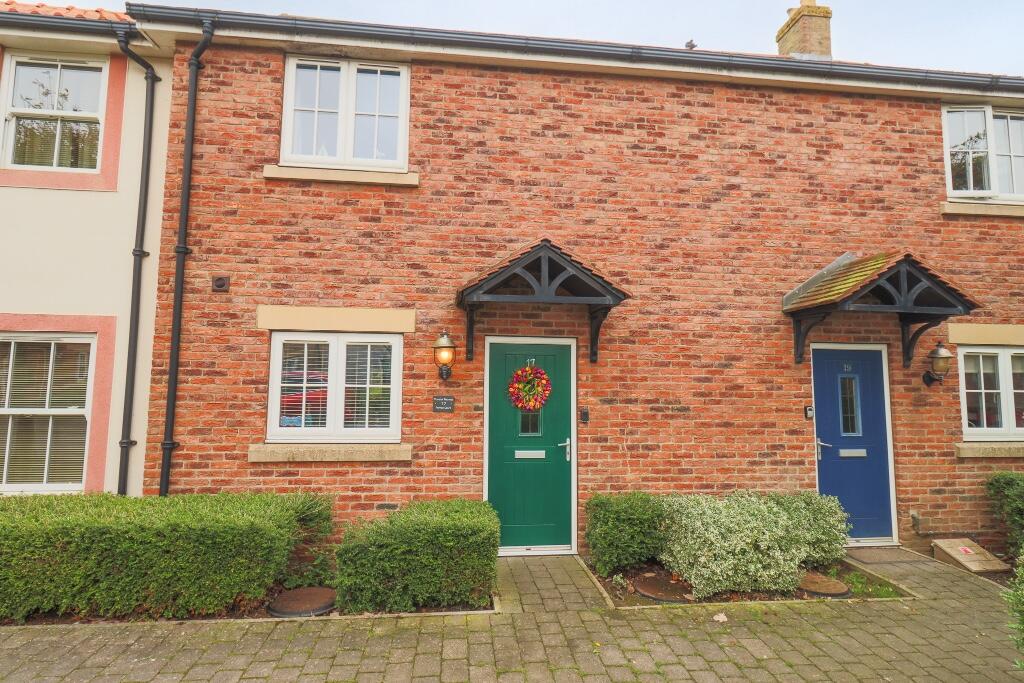 Main image of property: 17 Perran Court, The Bay, Filey YO14 9GJ