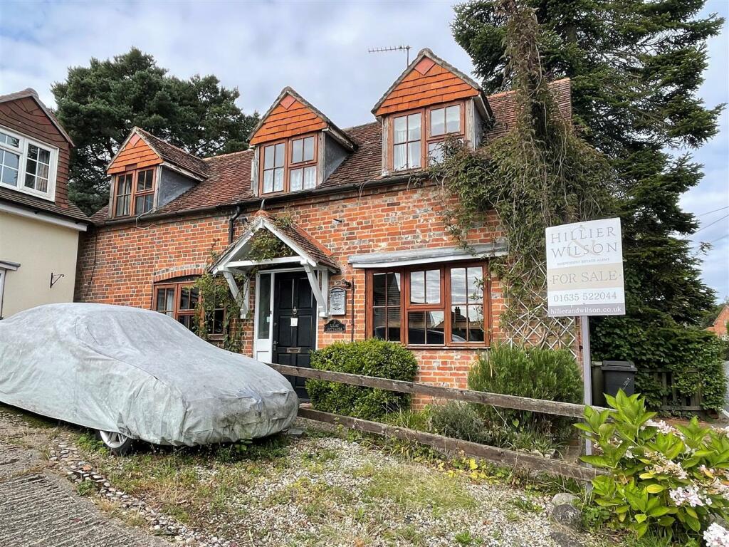 2 bedroom detached house for sale in Graces Lane, Chieveley, RG20