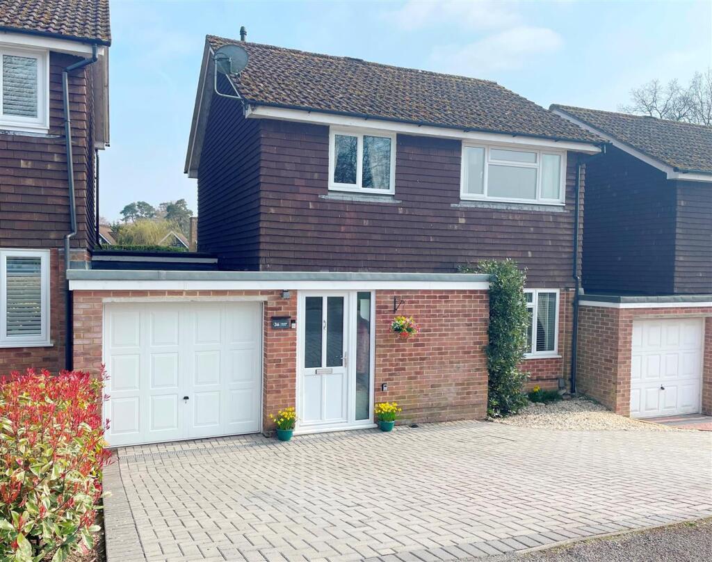 Main image of property: Glendale Avenue, Newbury